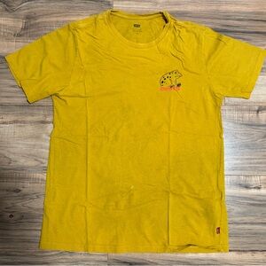 Levi's Mustard Frog Tee
